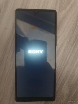 Xperia L4