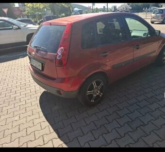 Ponúkam na predaj ford fiesta 1.3 51 kw r.v 2006