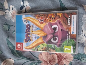 Nintendo switch hry