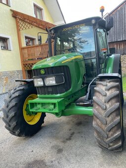 Predám traktor JOHN DEERE 5820