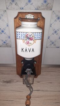 Starožitný nástenný mlynček na kávu Leinbrock Ideal. - 1