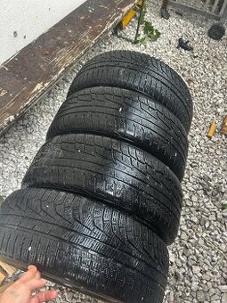 Zimné 215/55 r16