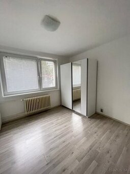 NA PRENÁJOM: Nezariadený 3 izbový byt na Prednádraží. - 1
