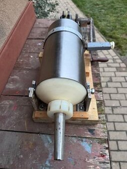 plnička klobás a jaterníc