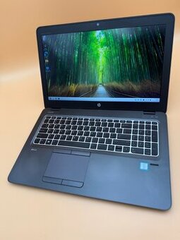 Notebook HP ZBook i5-7300U / 16GB RAM / 256GB SSD + 500G HDD