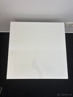 Konferenčný stolík biely, nerezový rám - položka 77