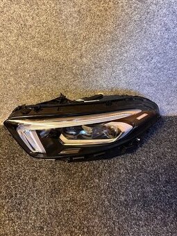 Sveťlo Mercedes-Benz trieda A W177