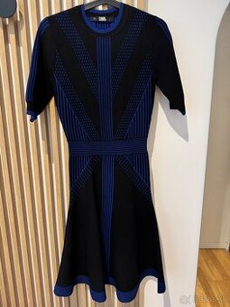 Karl Lagerfeld šaty