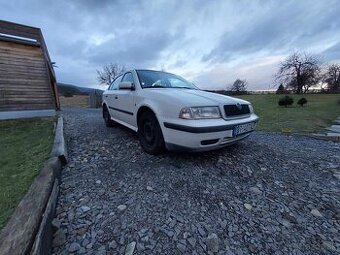 Škoda Octavia 1.6 SR