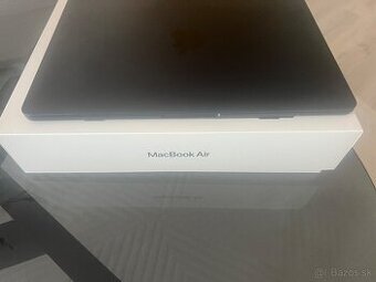 ZARUKA- Uplne novy MacBook Air 13.6, M2 cip, 256GB