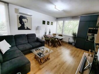 PREDAJ 2 izb.bytu s logiou, 54 m2,novostavba,2 posch.,BA-Vra