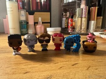 Kinder joy stranger things