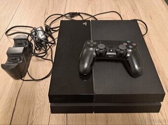 Playstation 4 500GB-2 ovládače