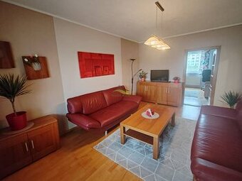 Trojizbový byt vhodný k okamžitému sťahovaniu, Lúčna Vranov.