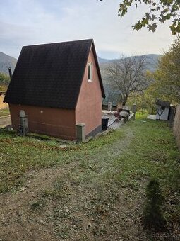 Rekreačný pozemok s chatkou - 1