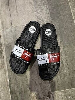 Slapky tomny hilfiger