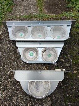 Kŕmne pulty otočné zinkované