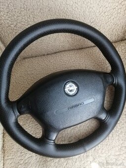 volant Opel Omega Vectra.