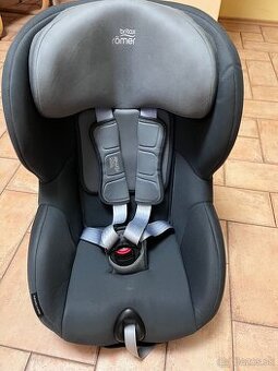 Britax Römer Trifix i-Size (ISOFIX, 76–105 cm
