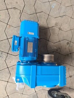 Predám nové nepoužité šnekové prevodovky s el.motorom