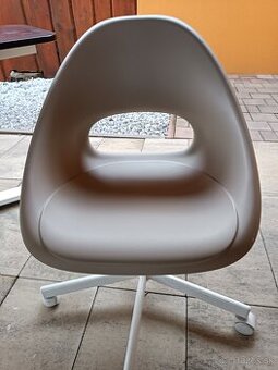 Kancelárska stolička