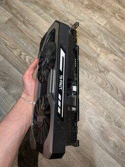 Nefunkčná Palit GTX 1070 8GB Super JetStream (Artefakty)