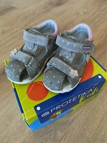 Letné sandálky Protetika - VIOLET gris veľ.21