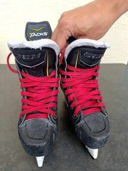korcule CCM Tacks 9090