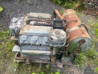 Motor Deutz diesel.