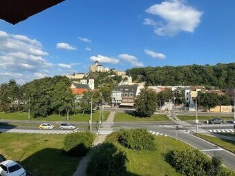 Prenájom 2-izbového bytu v centre Trenčína
