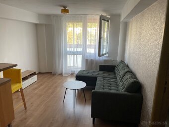 Prenájom 2-izbového bytu v centre Trenčína
