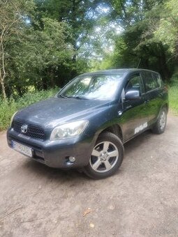 Rav 4 ročník 2006