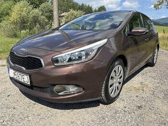Kia Cee´d 1.4 (benzín) 1.Majiteľ, PLNÁ SERVISNÁ HISTÓRIA