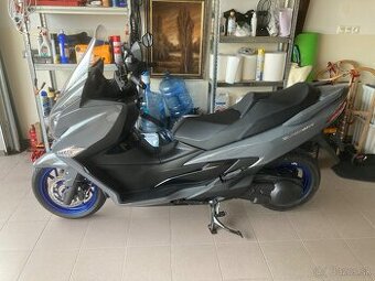 Suzuki Burgman 400