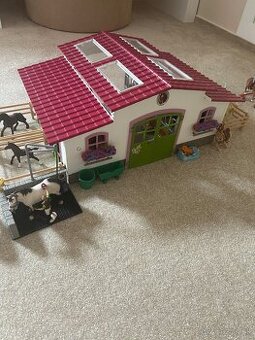 Stajňa Schleich - 1