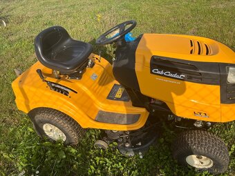 Cub cadet LT1