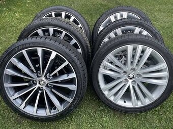 PHOENIX SIRIUS orig.skoda Superb 3V 5x112 8j x19 ET 44 V