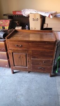 Predám skriňu, prebalovací pult