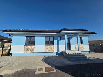 Novostavba rodinného domu V. Lapáš 1206