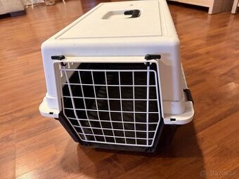 Plastový prepravný box pre zviera