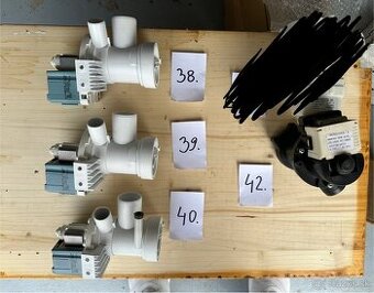 Predám originál náhradné diely Whirlpool - čerpadlo