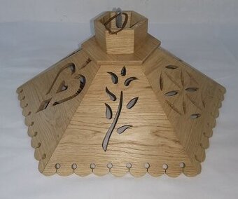 Drevený vyrezávaný luster -dubový
