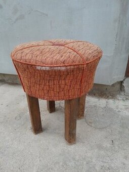 Predám okrúhlu taburetku