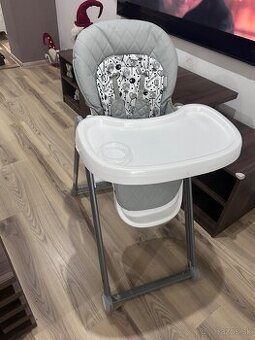 Detská jedálenská stolička a vibrujúca hojdačka s melódiou