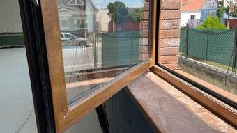 Plastové dvojkrídlové okno 224 × 153 cm – zlatý dub