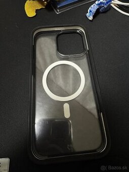 📱 Predám prémiový obal na iPhone 16 Pro Max (Mobilfox)