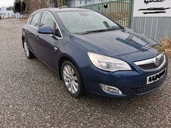 predam diely na Opel astra 1.6 benzin 85kw 2011 145000km kod