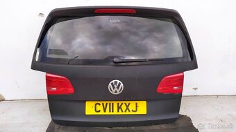 kufrove dvere vw touran