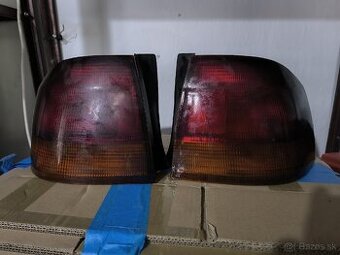 Honda Civic 6 G sedan-zadné svetlá