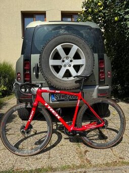 Predam cestny bicykel Trek Emonda project one